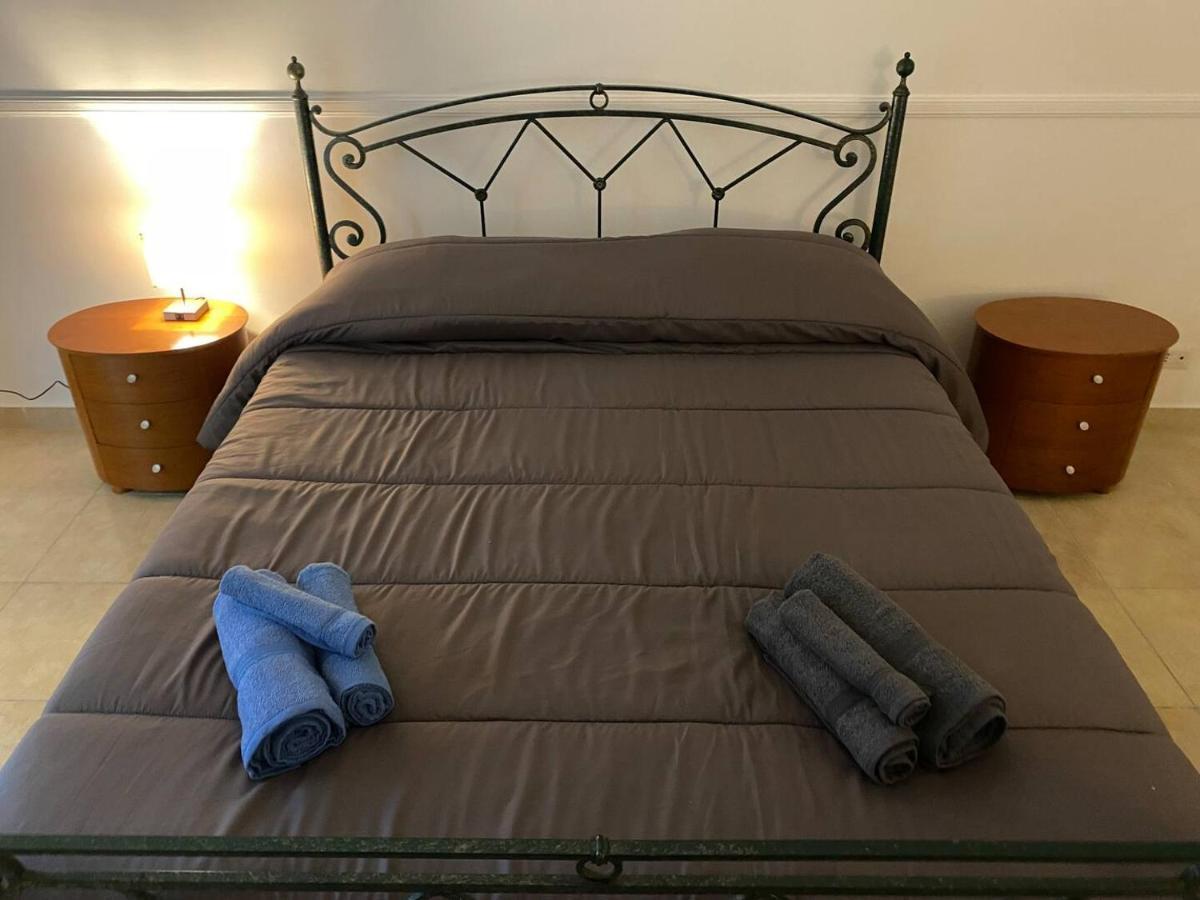 Roomors Of - Sea View