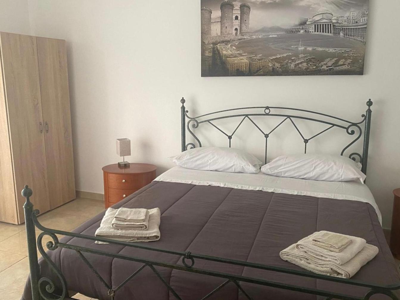 Roomors Of - Sea View Naples